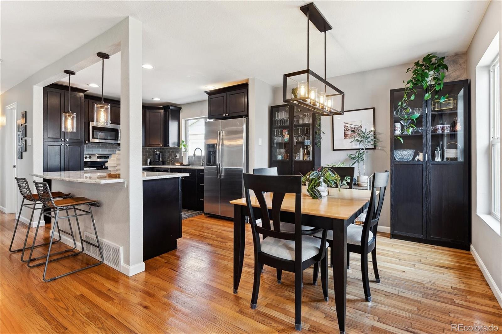 MLS Image #10 for 794 s ivy street,denver, Colorado