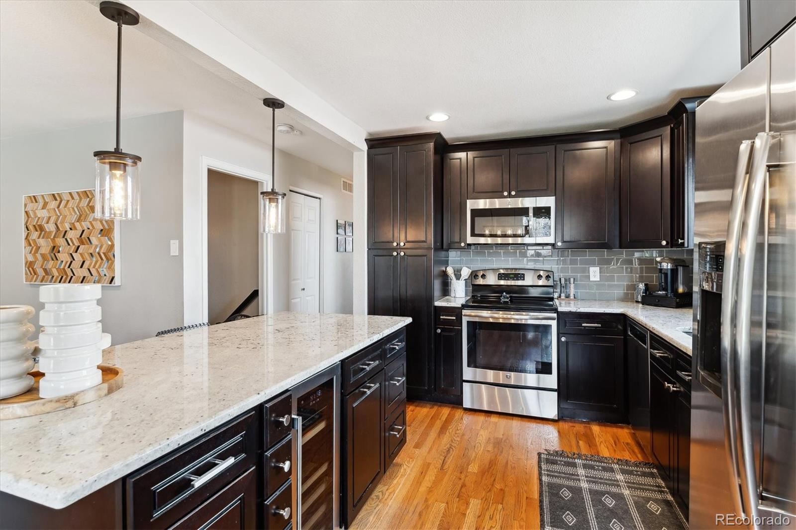 MLS Image #12 for 794 s ivy street,denver, Colorado