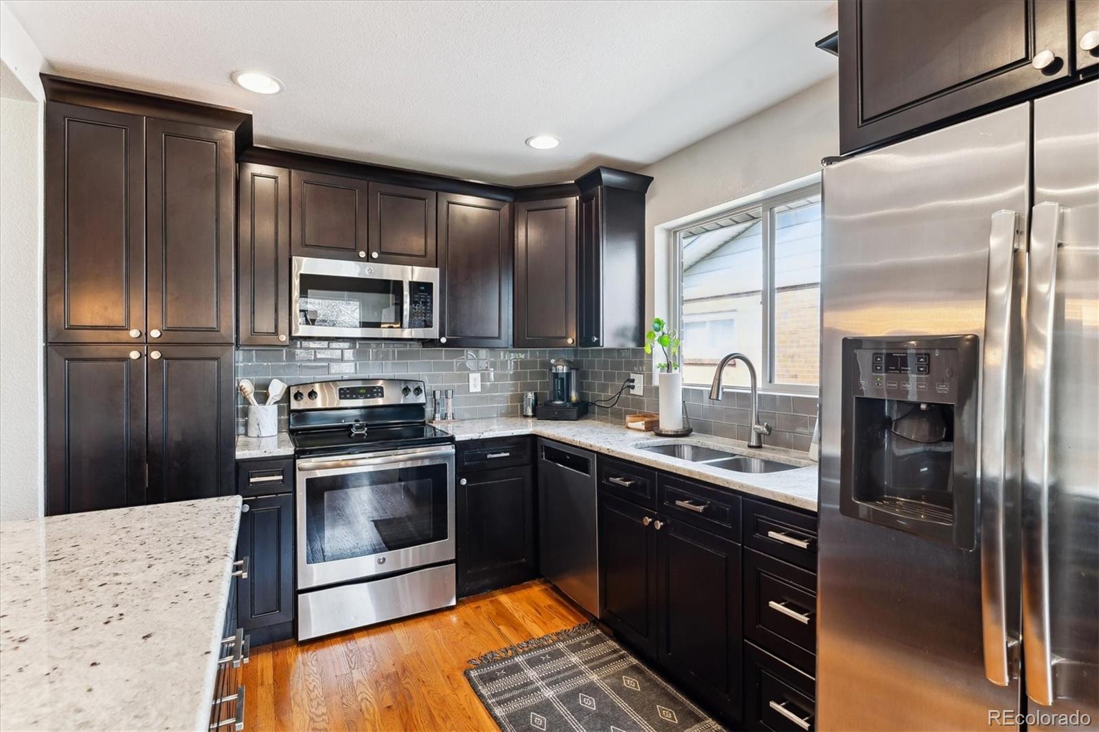 MLS Image #13 for 794 s ivy street,denver, Colorado
