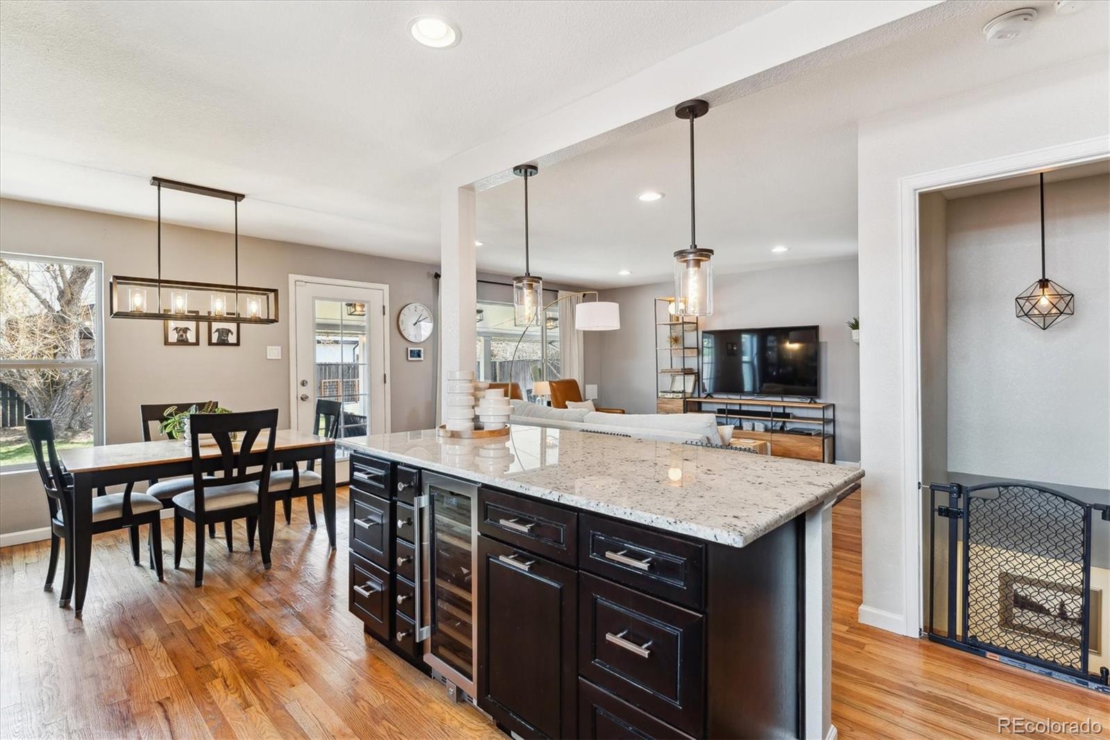 MLS Image #18 for 794 s ivy street,denver, Colorado