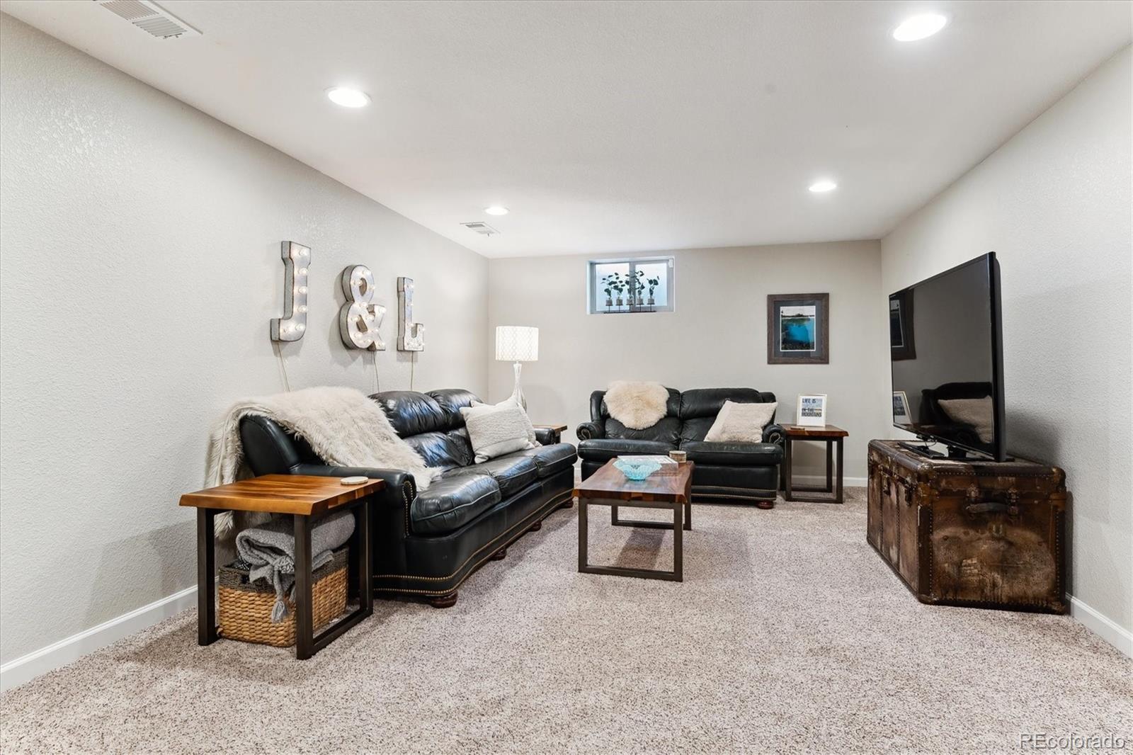MLS Image #29 for 794 s ivy street,denver, Colorado