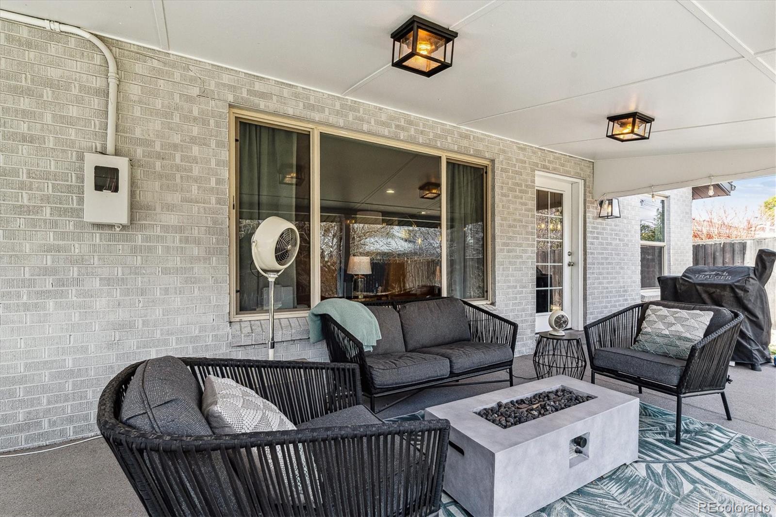 MLS Image #41 for 794 s ivy street,denver, Colorado