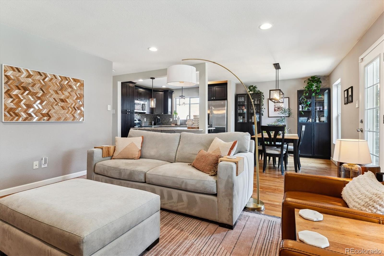 MLS Image #7 for 794 s ivy street,denver, Colorado