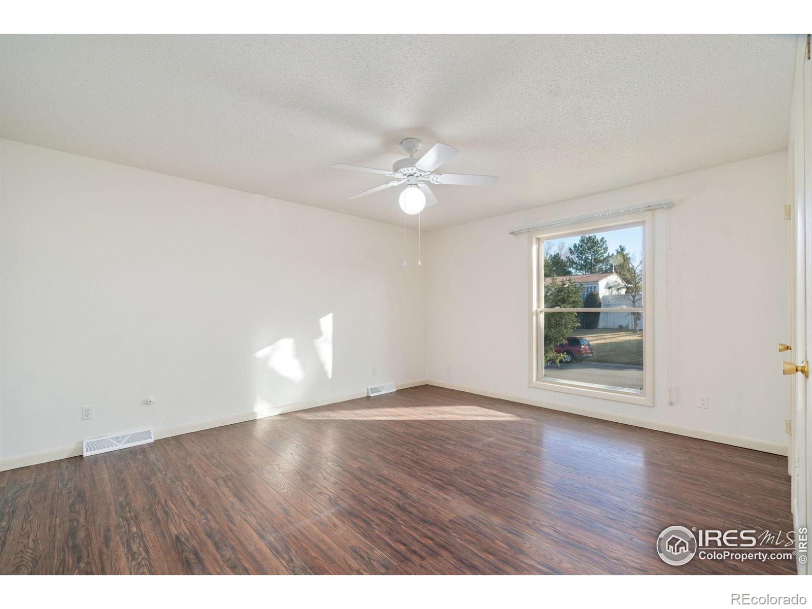 MLS Image #8 for 1927  26th avenue,greeley, Colorado