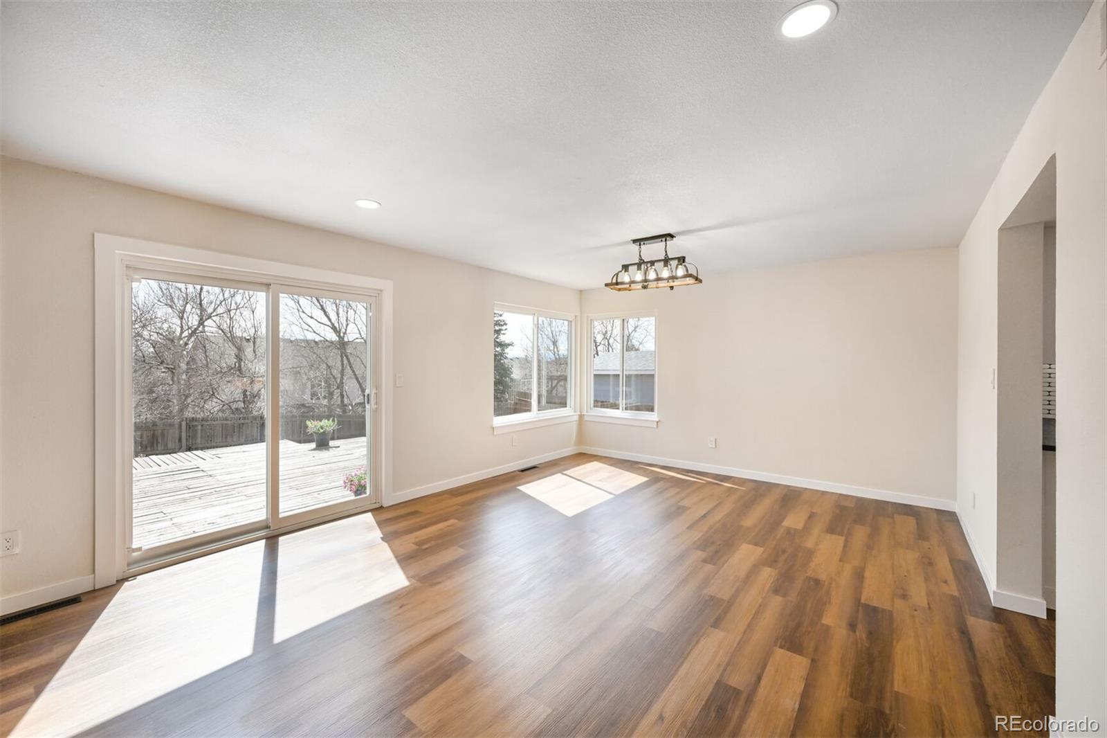 MLS Image #5 for 18438 e berry drive,centennial, Colorado