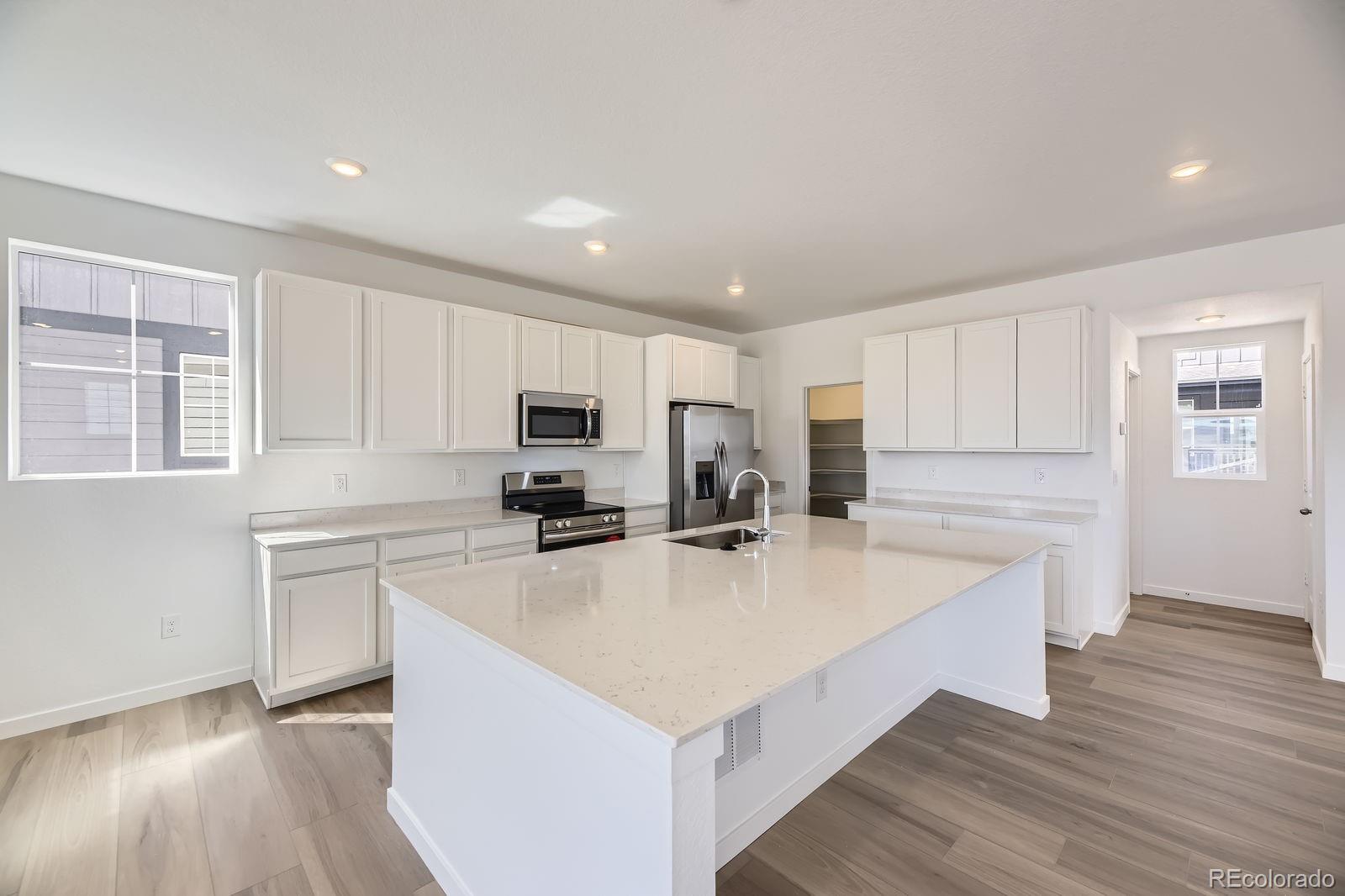MLS Image #3 for 8862  waterleaf lane,littleton, Colorado