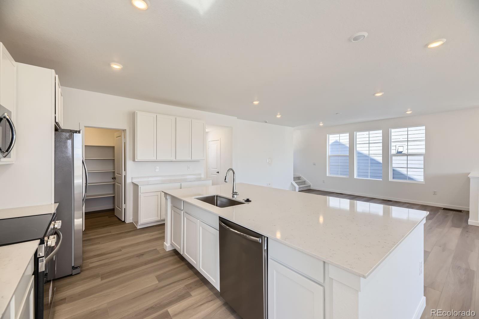 MLS Image #4 for 8862  waterleaf lane,littleton, Colorado