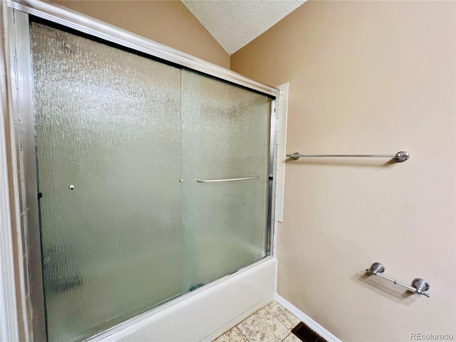 MLS Image #11 for 4111 e 94th avenue,thornton, Colorado