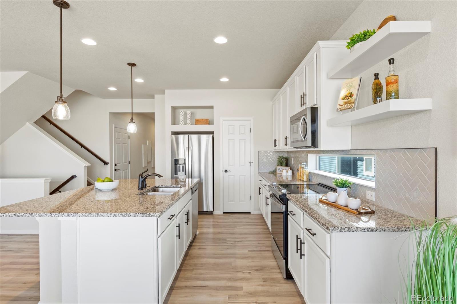 MLS Image #6 for 6407  armdale heights,colorado springs, Colorado