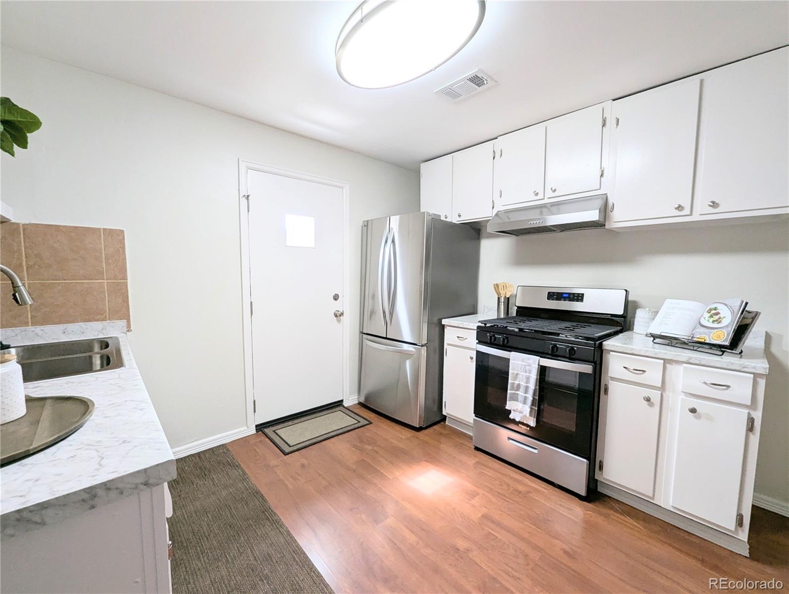 MLS Image #15 for 2092  elmira street,aurora, Colorado