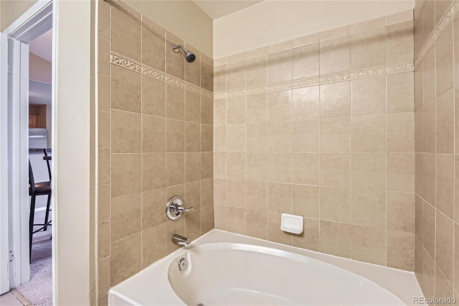MLS Image #14 for 8623 e dry creek road,englewood, Colorado