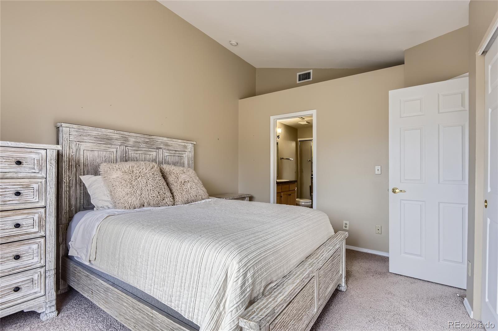 MLS Image #9 for 8623 e dry creek road,englewood, Colorado