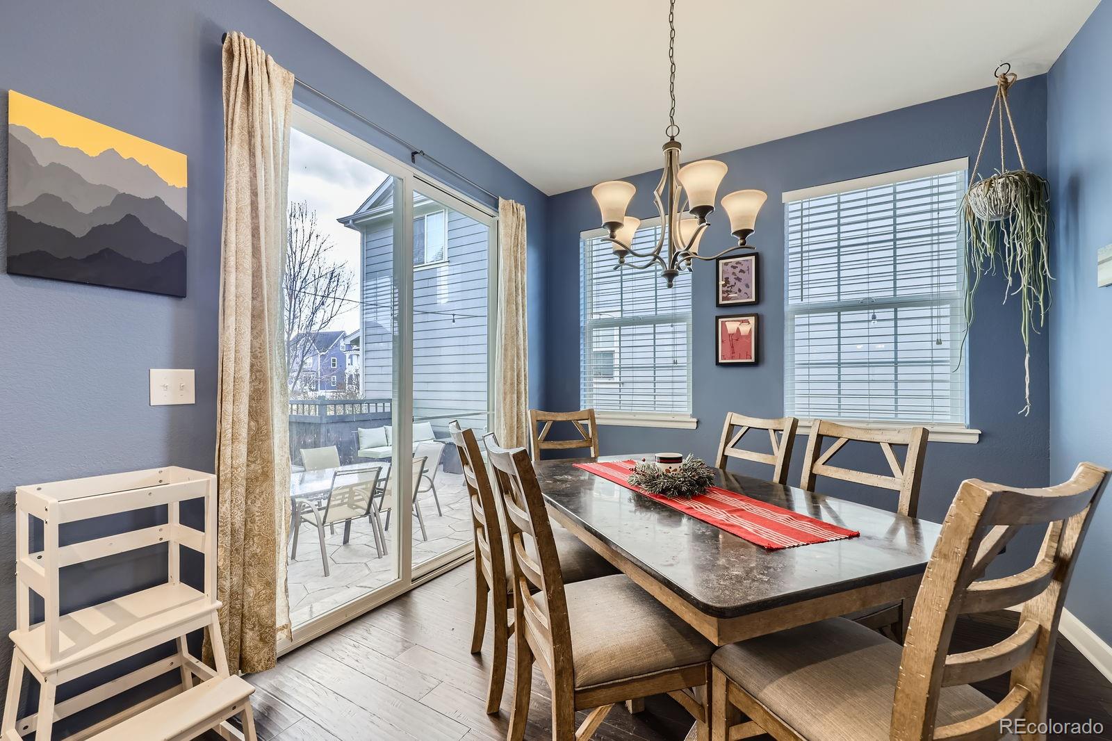 MLS Image #11 for 9113 e 36th avenue,denver, Colorado