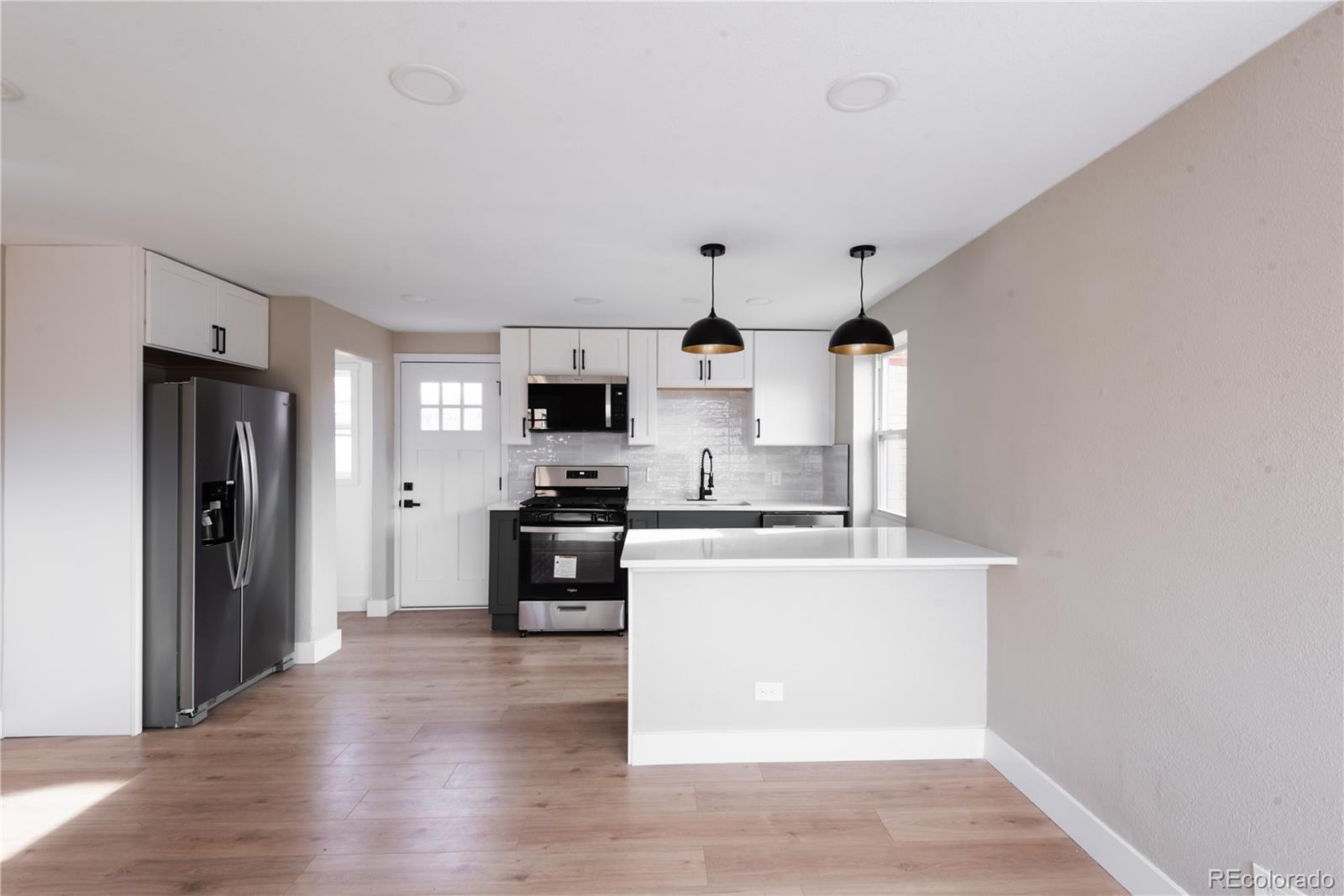 MLS Image #4 for 1568  verbena street,denver, Colorado