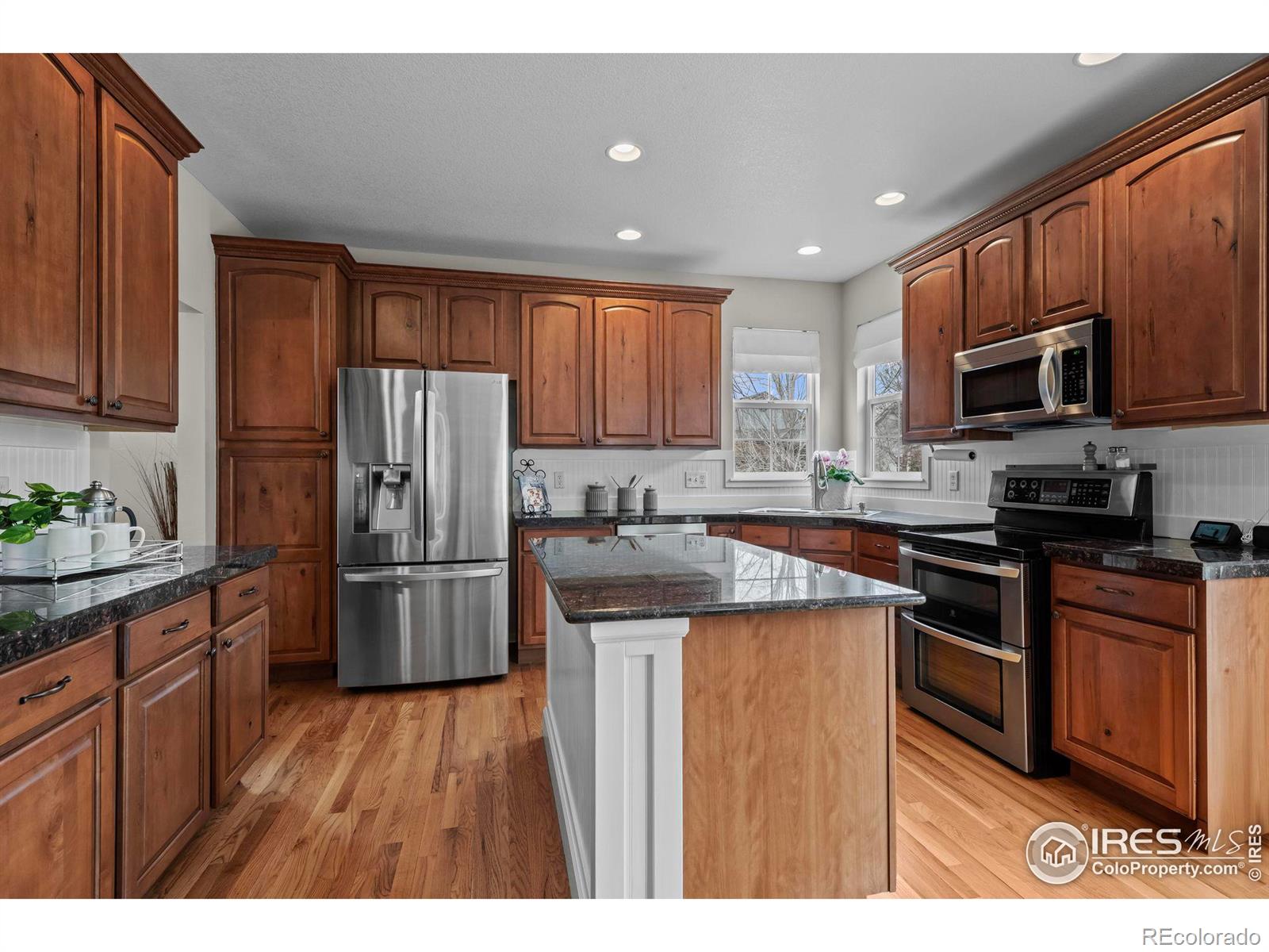 MLS Image #11 for 4463  eagle river run,broomfield, Colorado