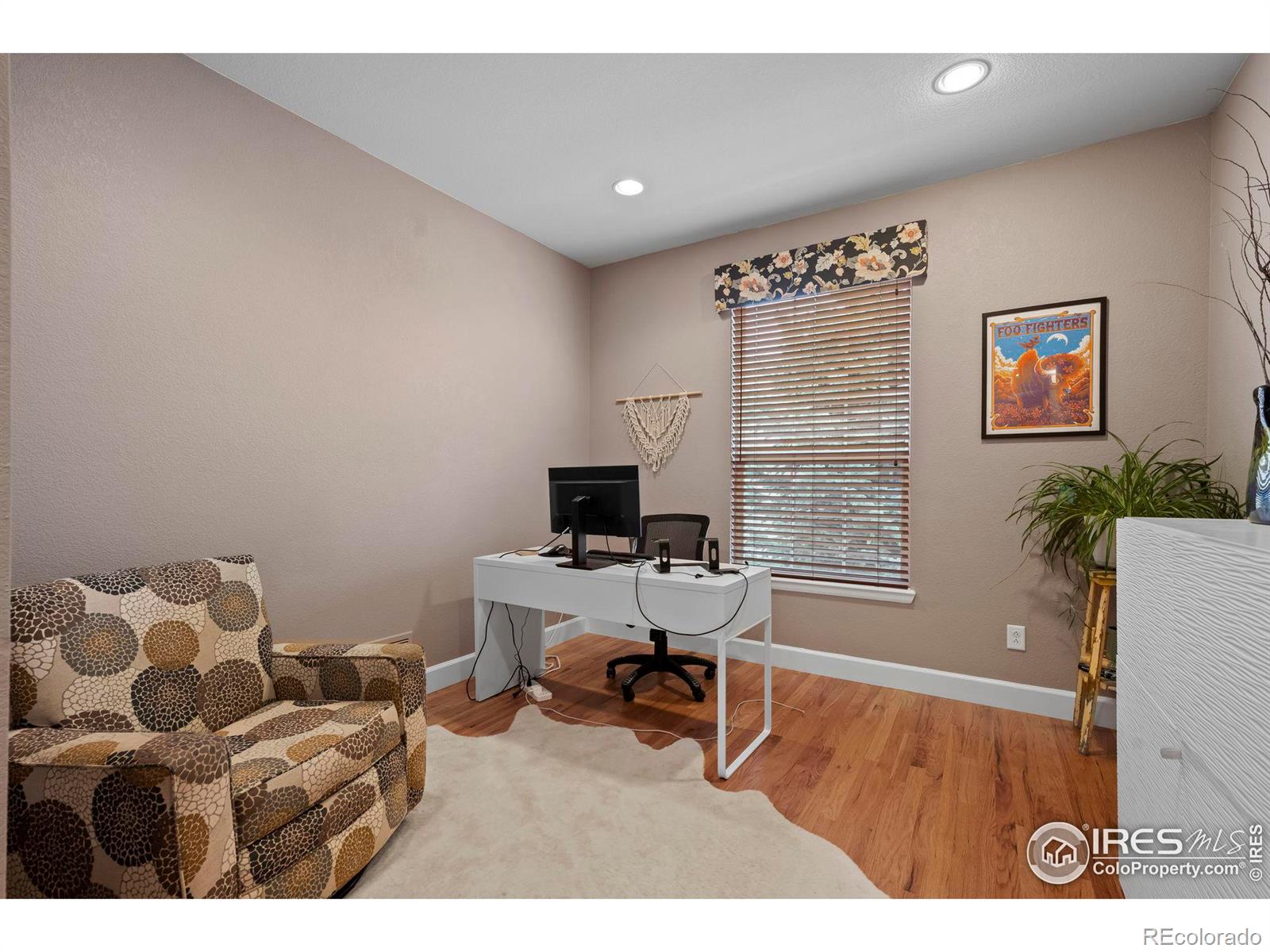 MLS Image #3 for 4463  eagle river run,broomfield, Colorado
