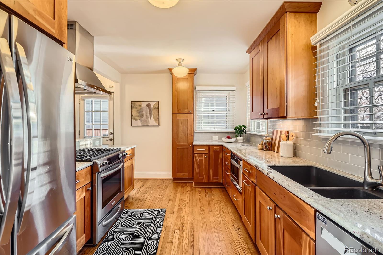 MLS Image #8 for 1218 s josephine street,denver, Colorado