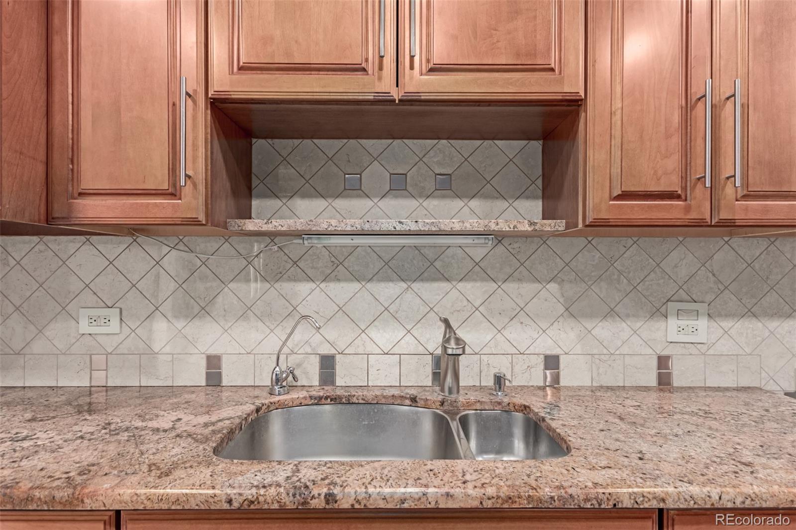 MLS Image #10 for 7865 e mississippi avenue,denver, Colorado