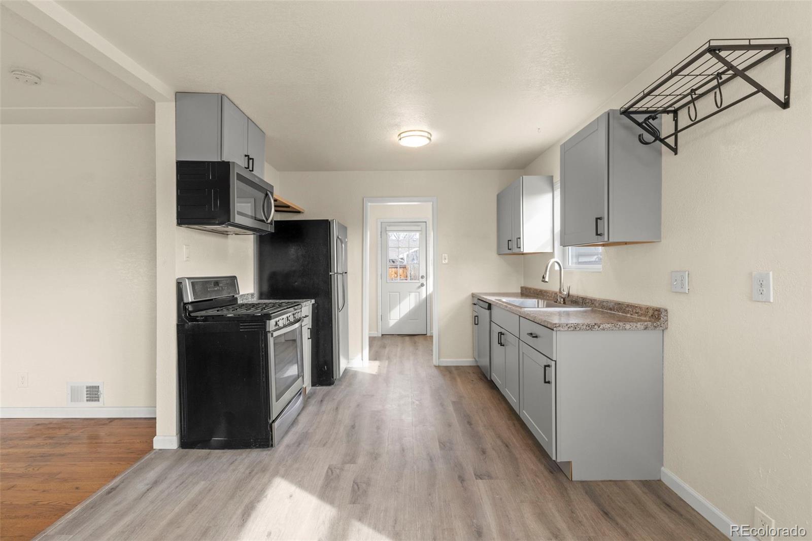 MLS Image #18 for 4211 e 69th avenue,commerce city, Colorado