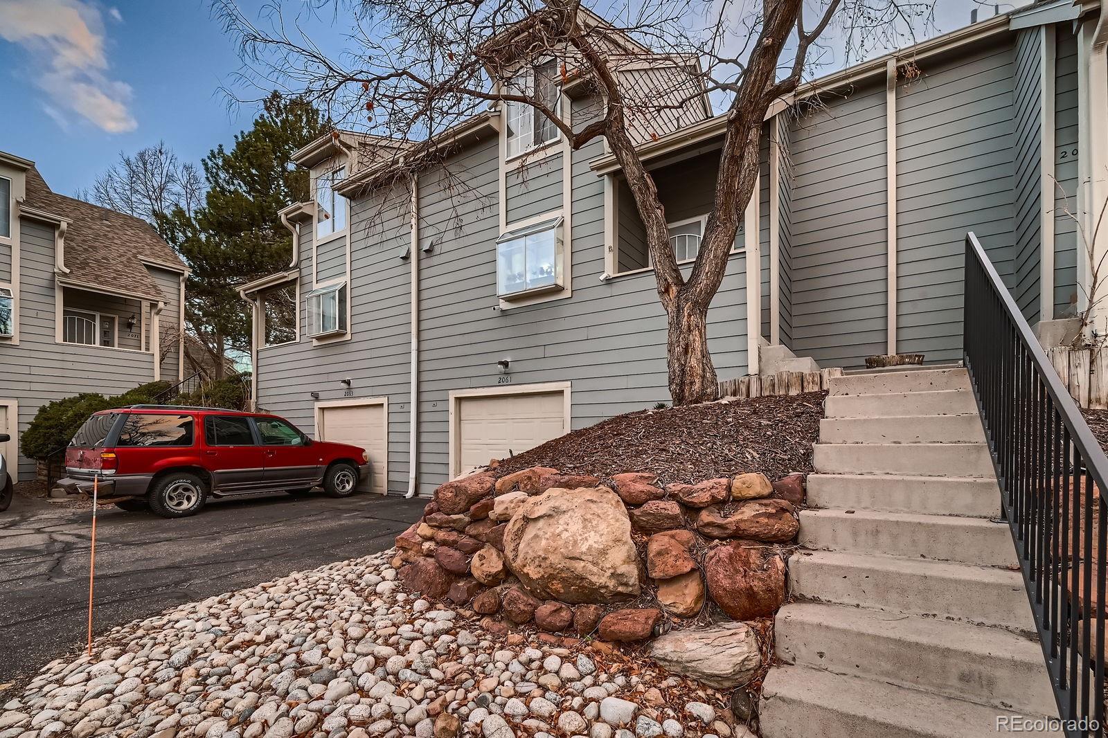 MLS Image #2 for 2061 s worchester way,aurora, Colorado