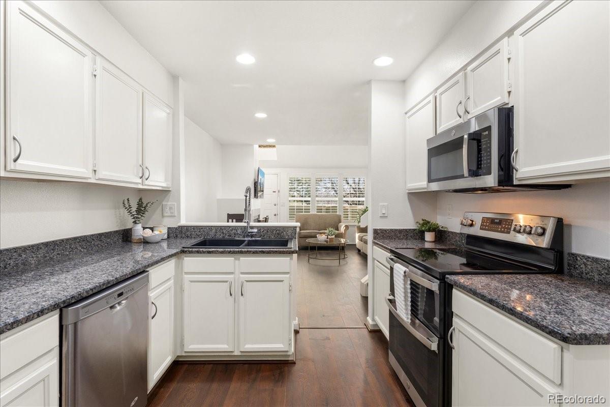 MLS Image #11 for 7370 e florida avenue,denver, Colorado