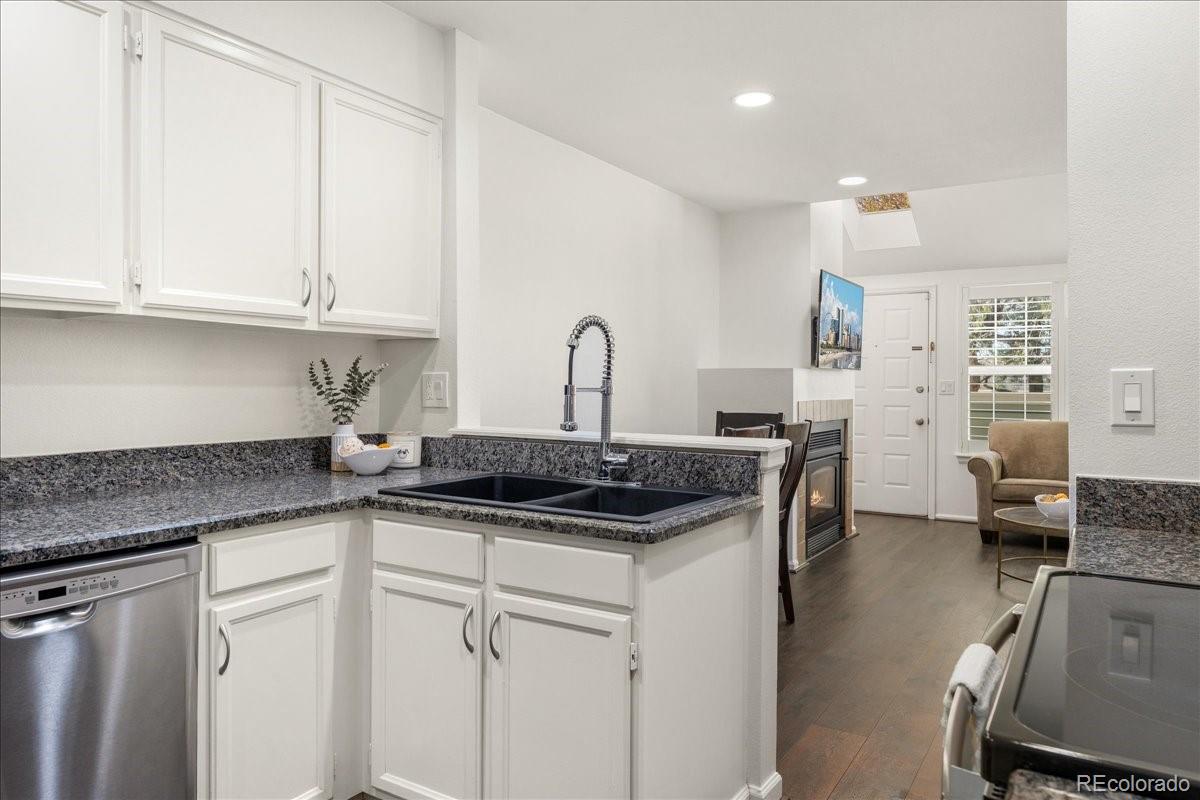 MLS Image #12 for 7370 e florida avenue,denver, Colorado