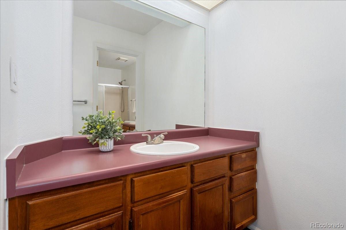 MLS Image #18 for 7370 e florida avenue,denver, Colorado