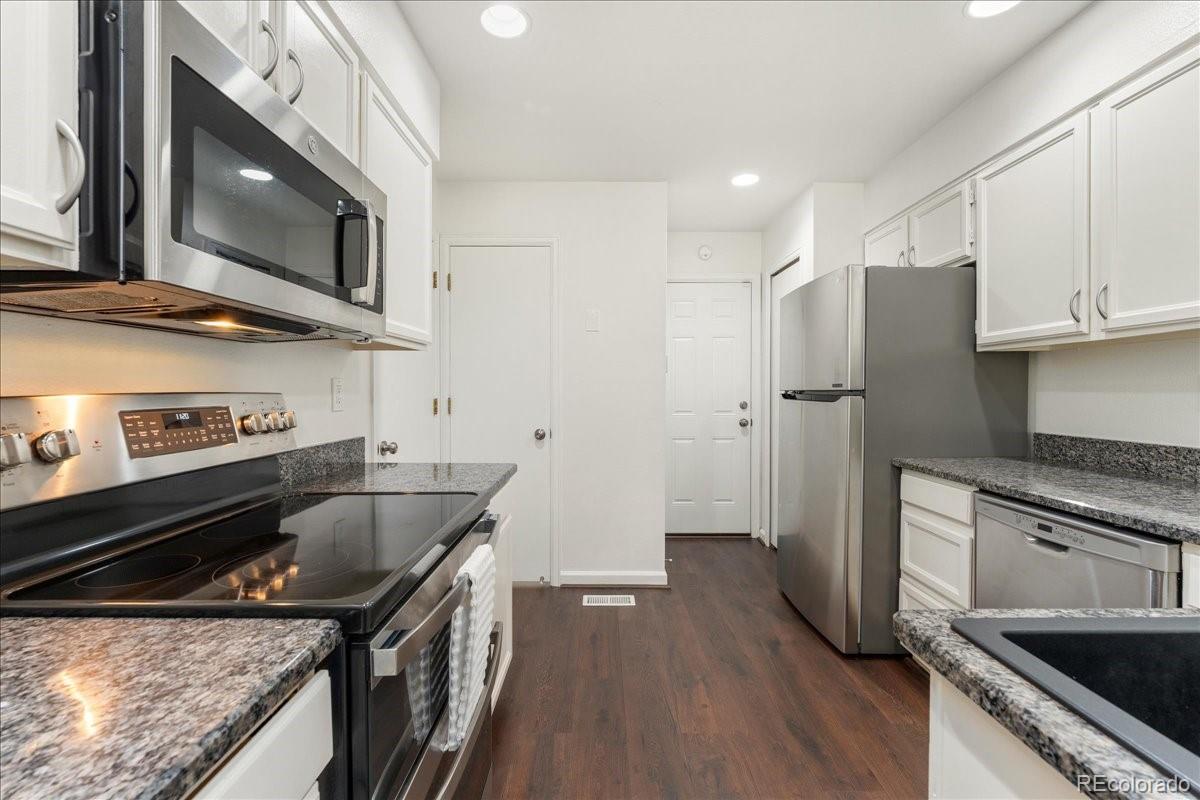 MLS Image #9 for 7370 e florida avenue,denver, Colorado