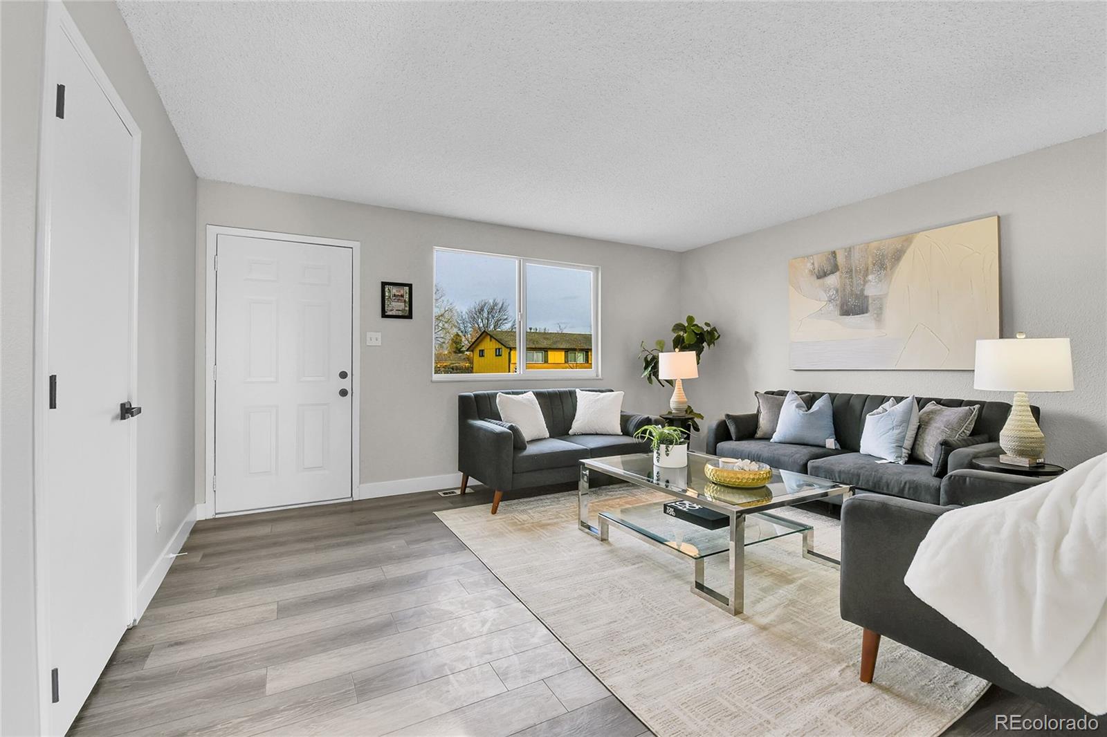 MLS Image #4 for 5124  wheeling street,denver, Colorado