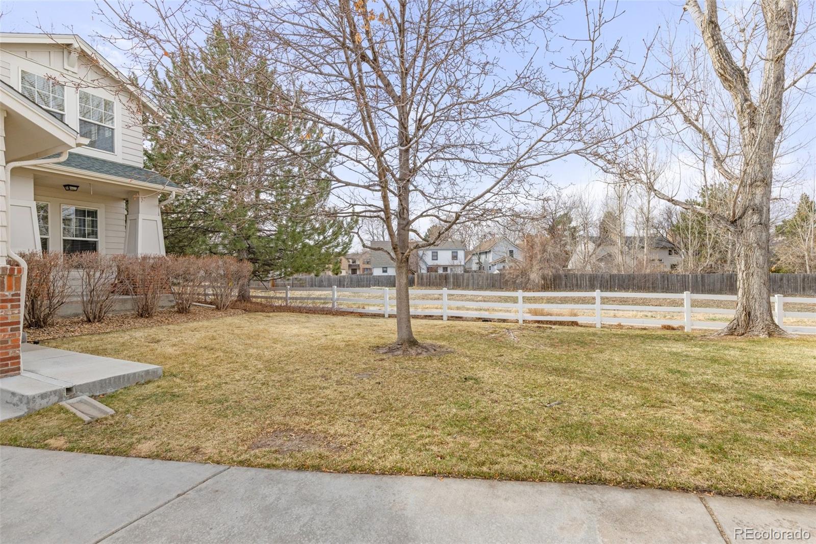 MLS Image #3 for 2573 s troy court,aurora, Colorado