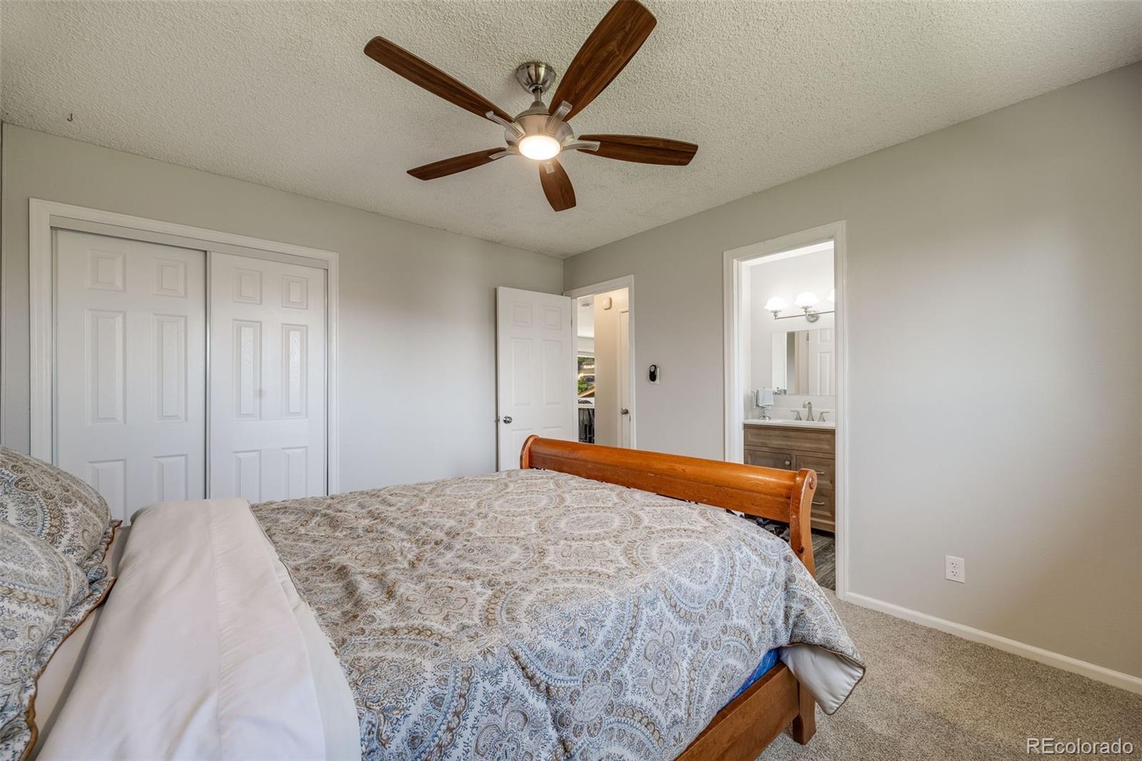 MLS Image #15 for 13654  omega circle,lone tree, Colorado