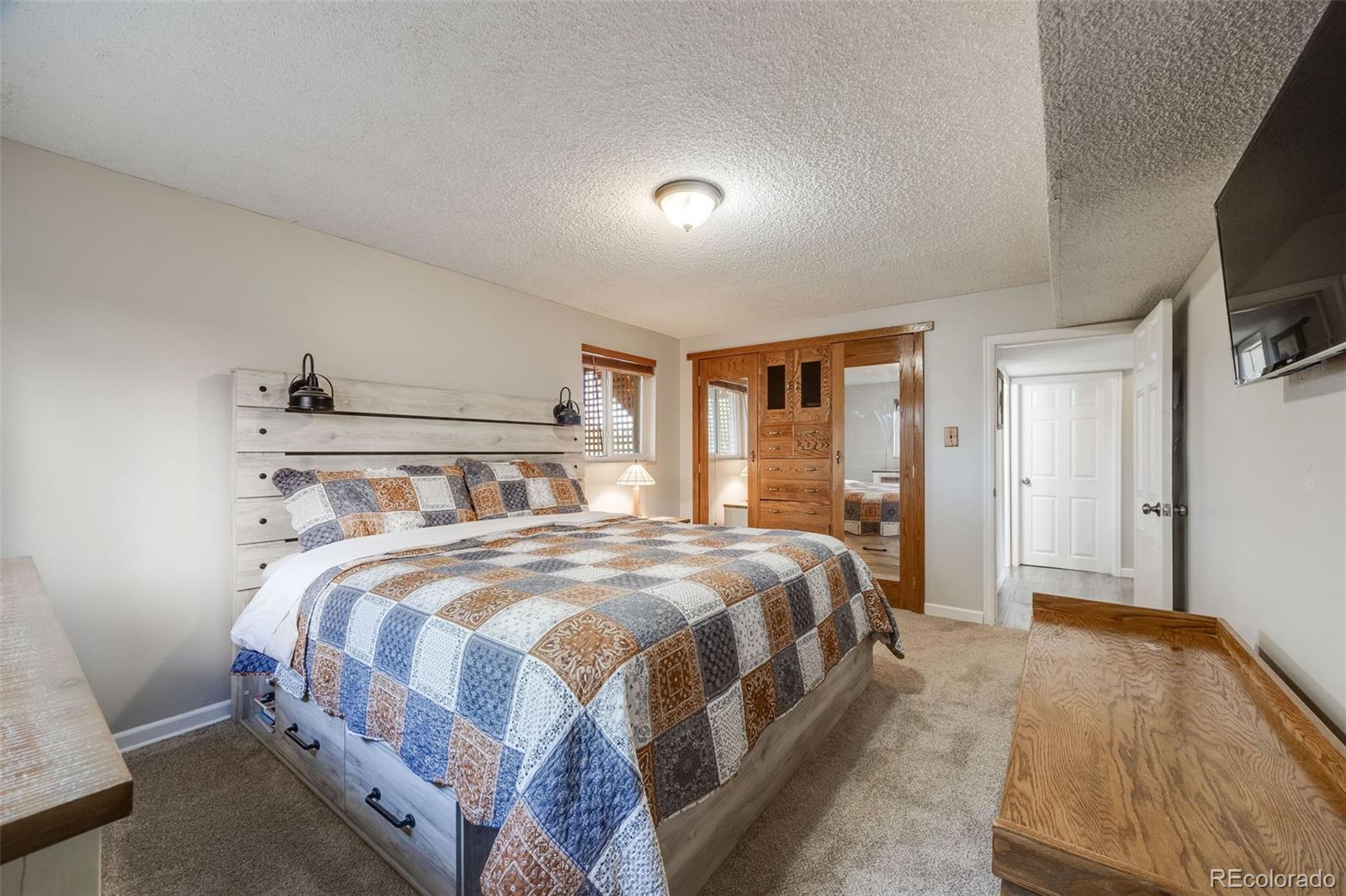 MLS Image #23 for 13654  omega circle,lone tree, Colorado