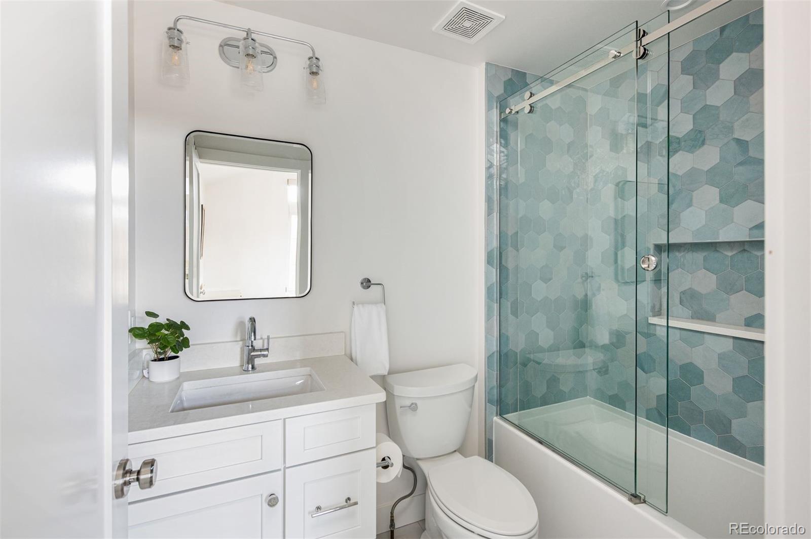 MLS Image #26 for 1429 s clayton street,denver, Colorado
