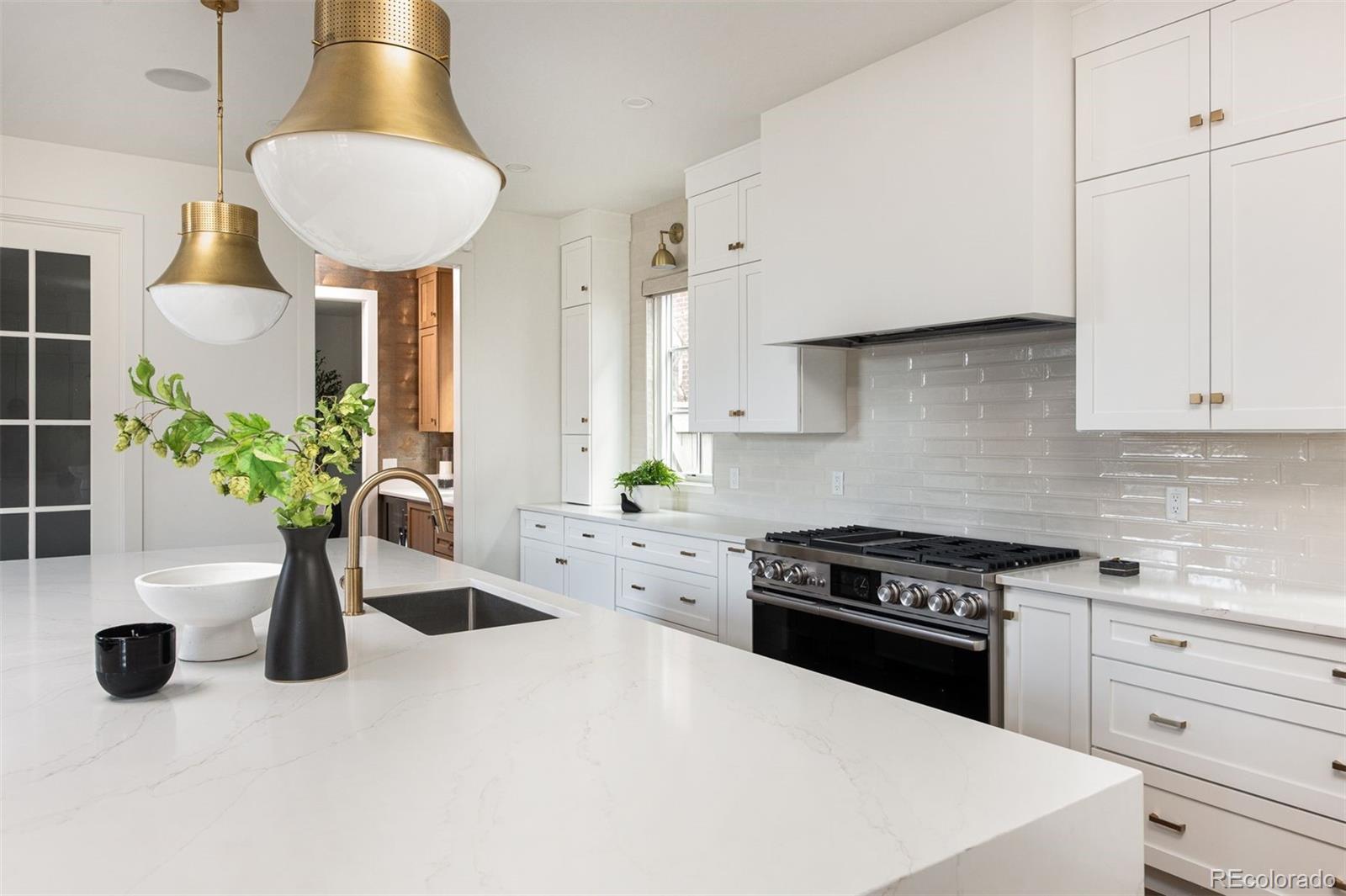 MLS Image #7 for 1429 s clayton street,denver, Colorado