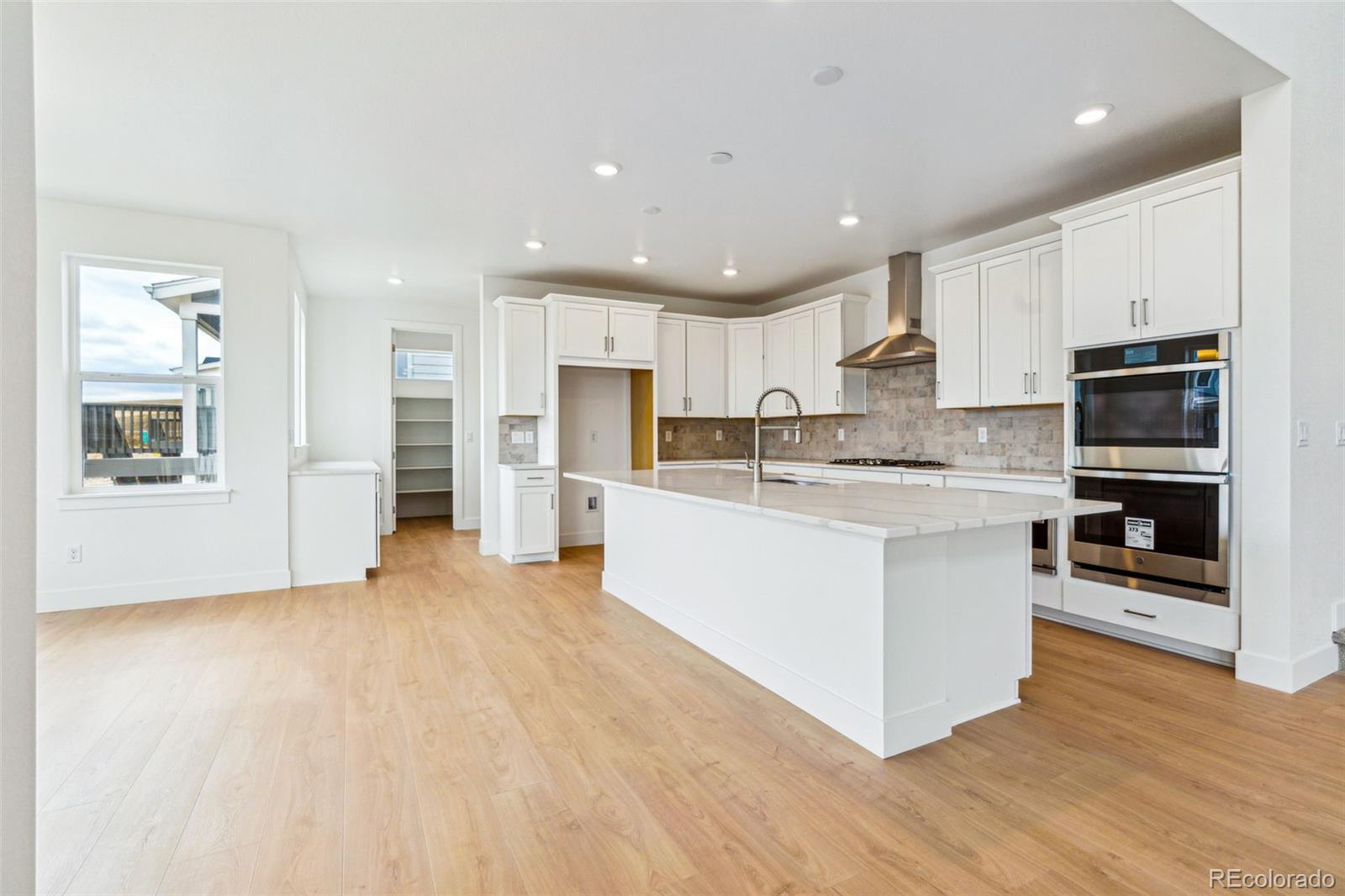 MLS Image #17 for 9322  quaker street,arvada, Colorado