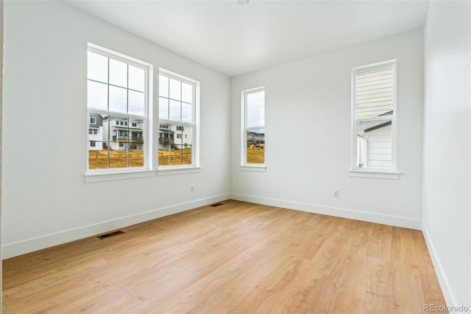 MLS Image #8 for 9322  quaker street,arvada, Colorado