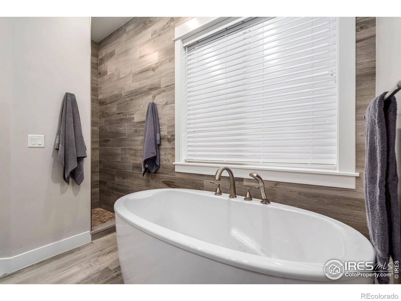 MLS Image #19 for 6071  last pointe court,windsor, Colorado