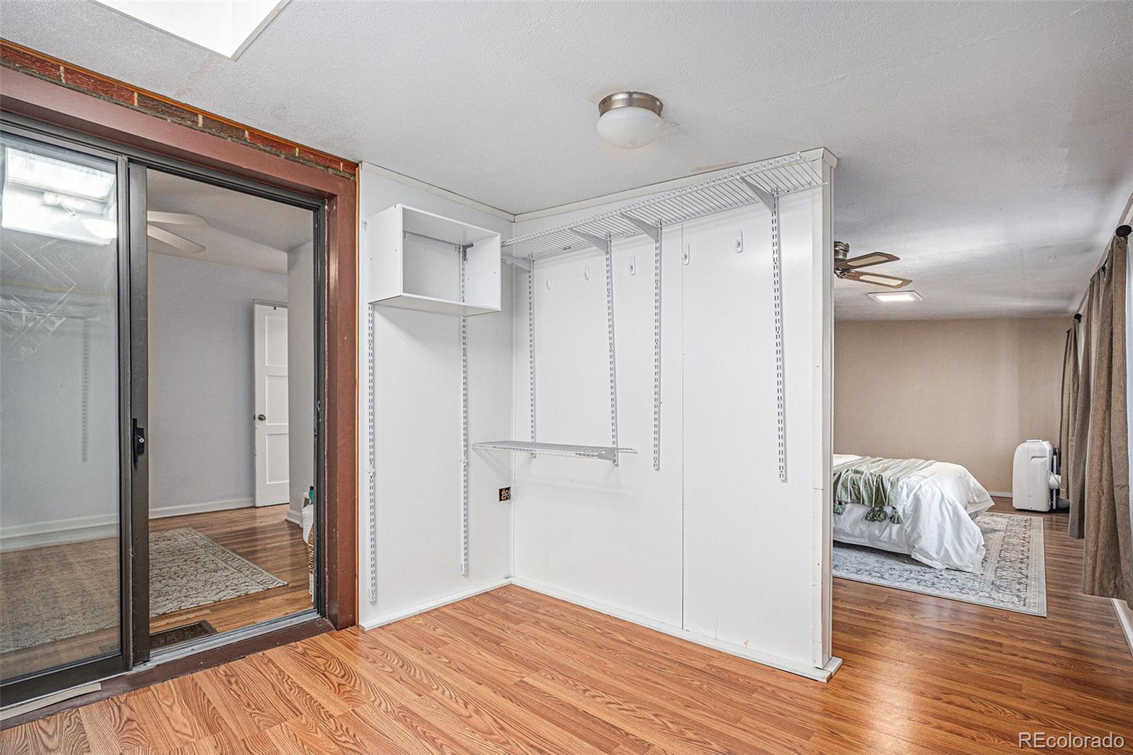 MLS Image #13 for 865 s dale court,denver, Colorado