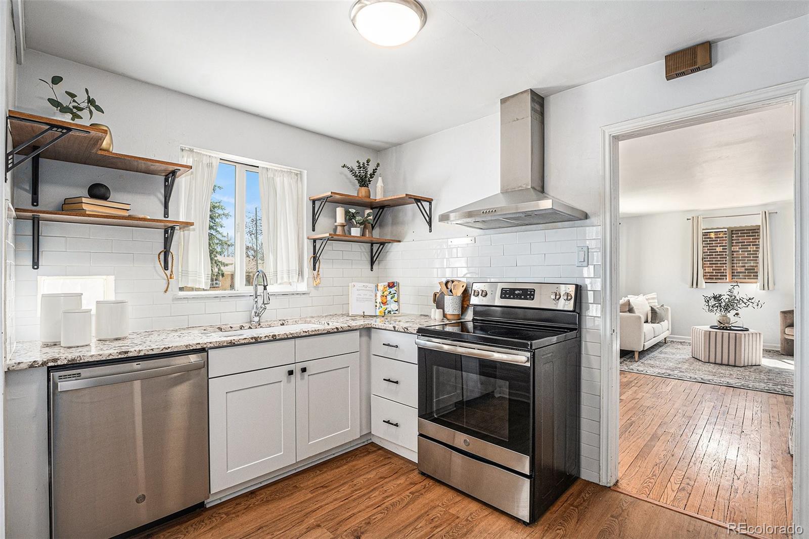 MLS Image #6 for 865 s dale court,denver, Colorado