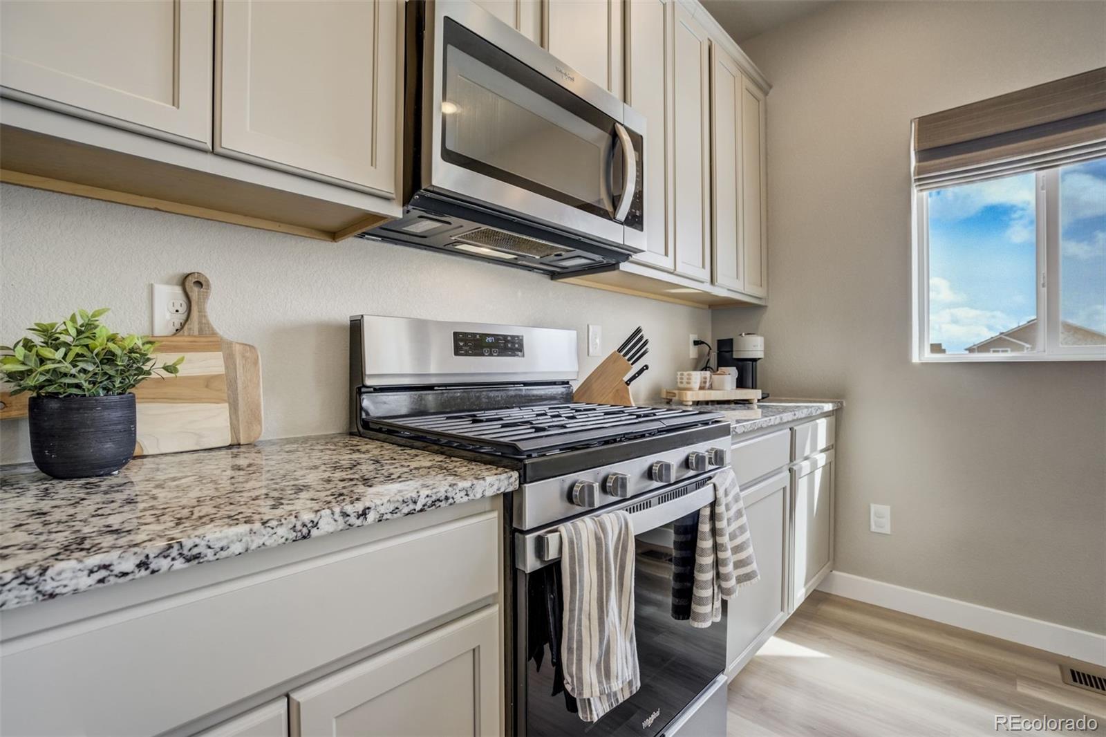 MLS Image #10 for 13177  crooked hill drive,peyton, Colorado