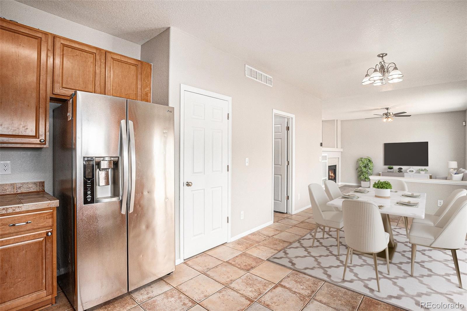 MLS Image #7 for 24641 e kansas circle,aurora, Colorado