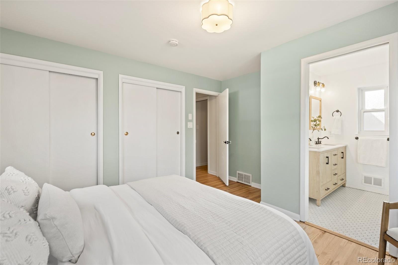 MLS Image #12 for 5520 e bails drive,denver, Colorado