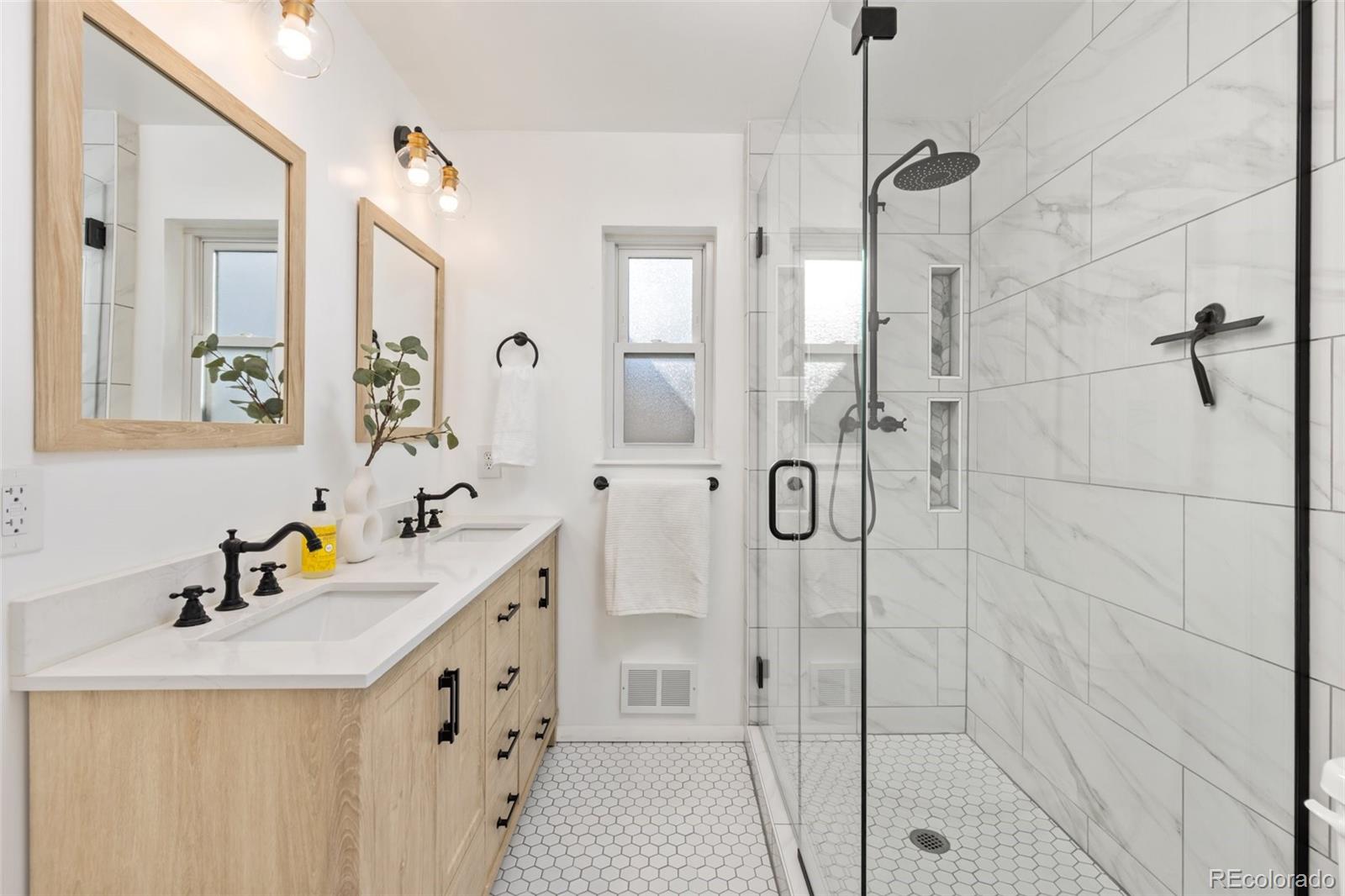 MLS Image #13 for 5520 e bails drive,denver, Colorado