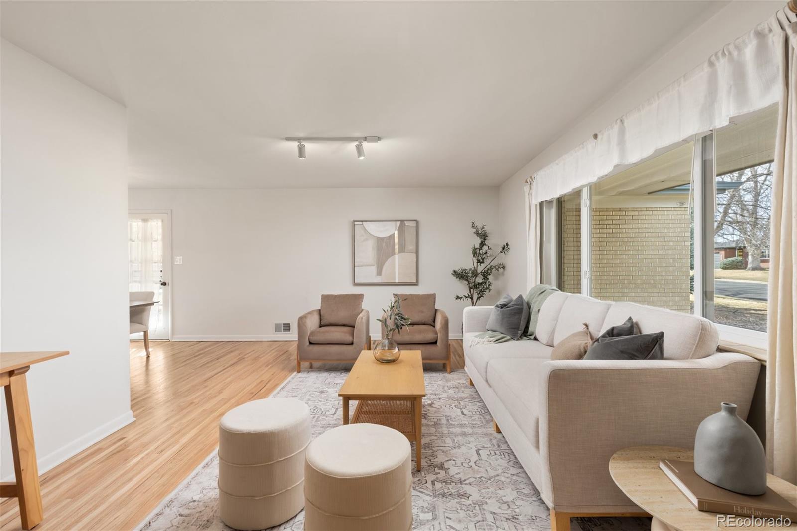 MLS Image #3 for 5520 e bails drive,denver, Colorado