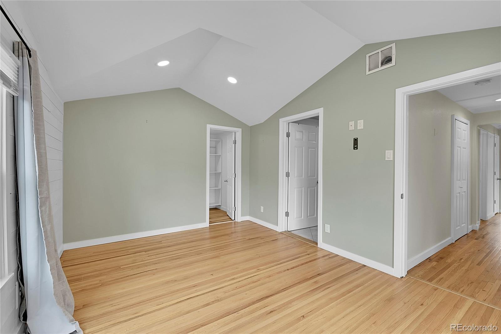 MLS Image #11 for 1720  trenton street,denver, Colorado