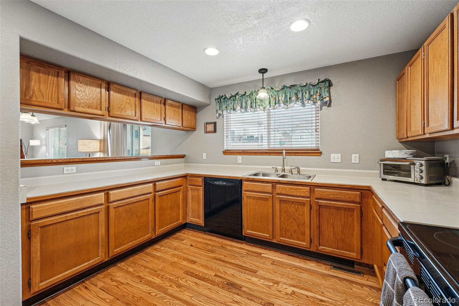 MLS Image #13 for 4014 s kirk way,aurora, Colorado