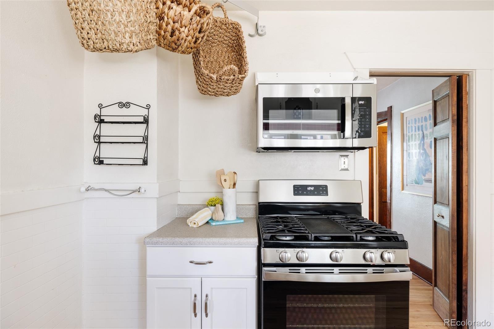 MLS Image #10 for 2050 s lafayette street,denver, Colorado