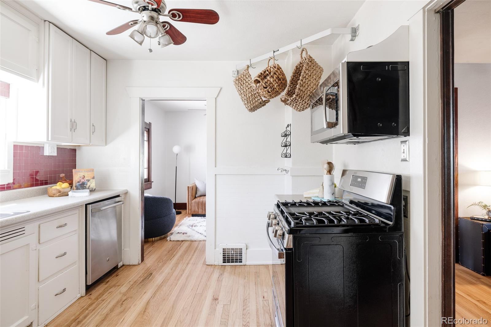 MLS Image #12 for 2050 s lafayette street,denver, Colorado