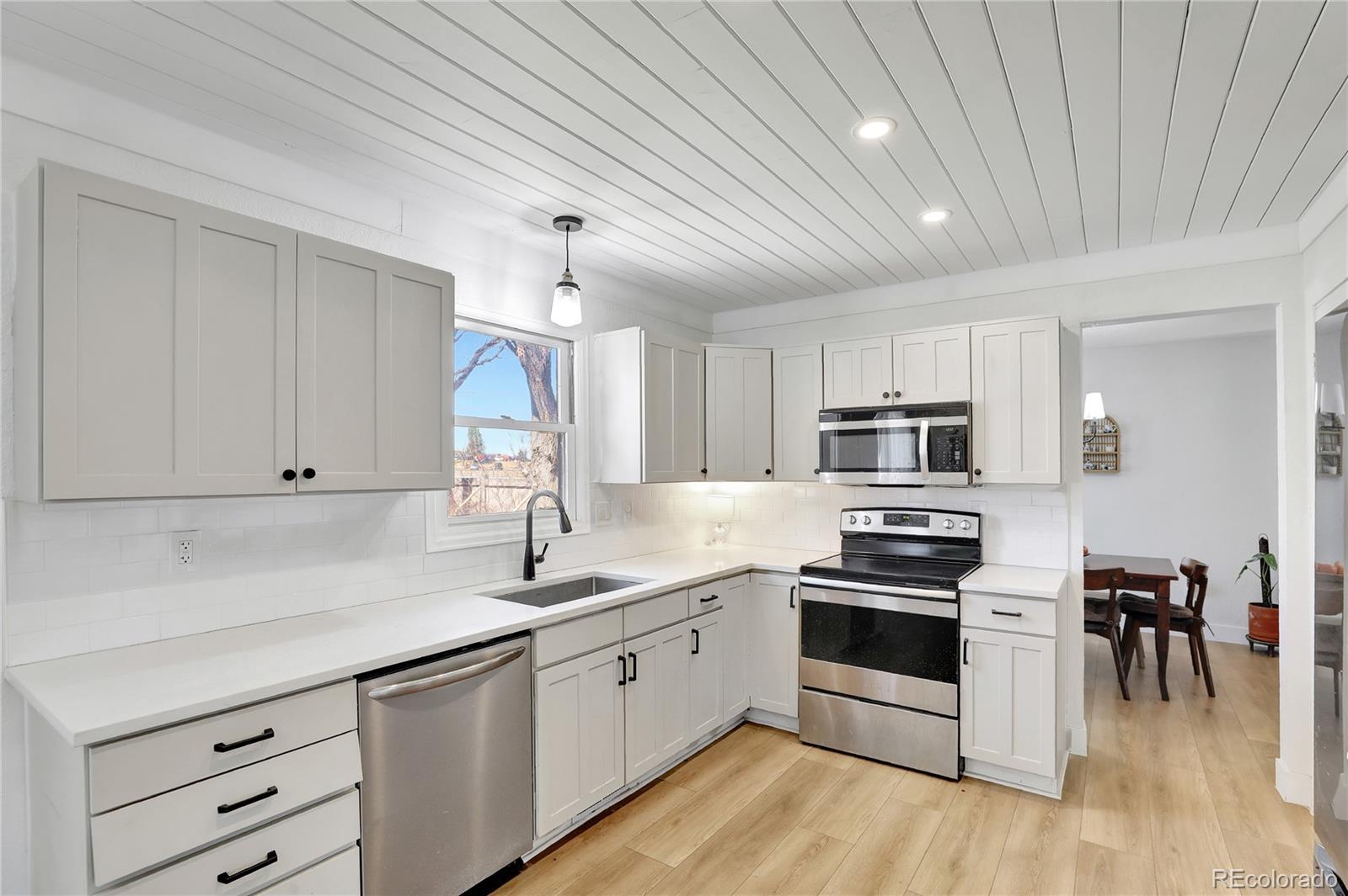 MLS Image #4 for 6707 s elizabeth street,centennial, Colorado