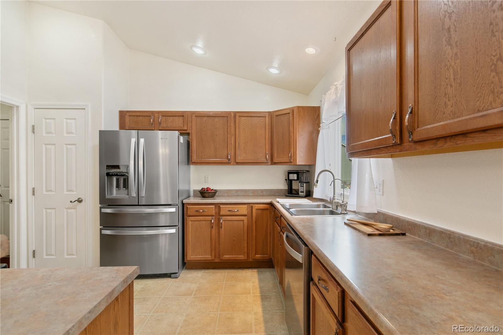 MLS Image #11 for 12085  merrill heights,peyton, Colorado